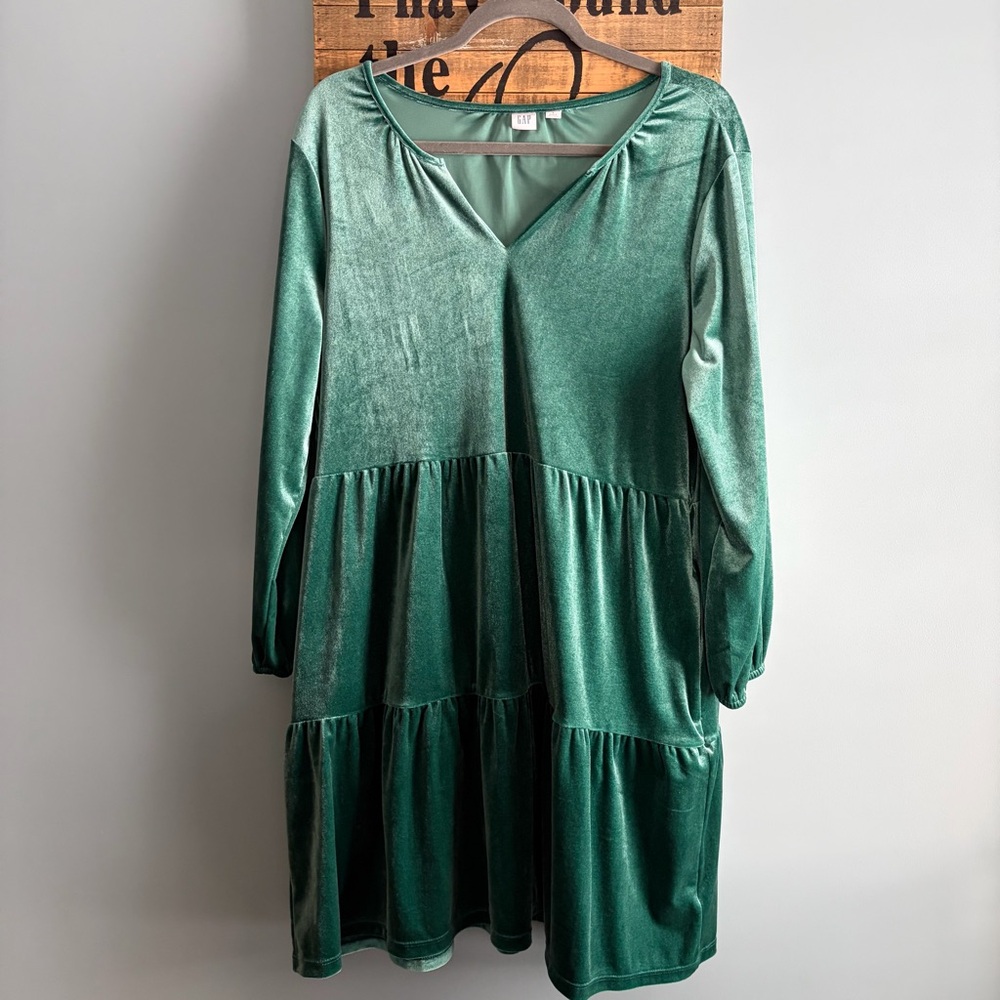 GAP Emerald Green Velvet Long Sleeve Babydoll Tiered Swing Dress V-neck size L